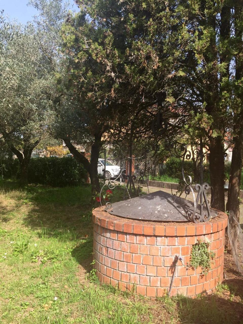 Casa Degli Zii Appartamento Guido Luni Exterior photo