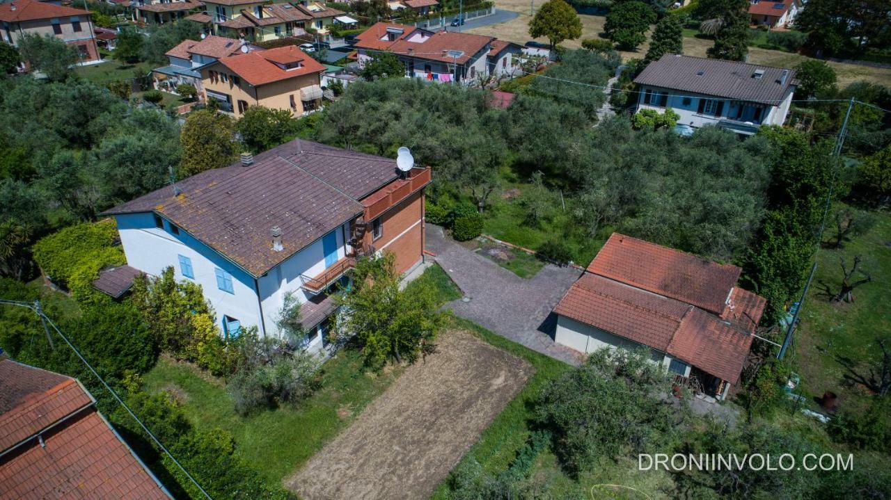 Casa Degli Zii Appartamento Guido Luni Exterior photo